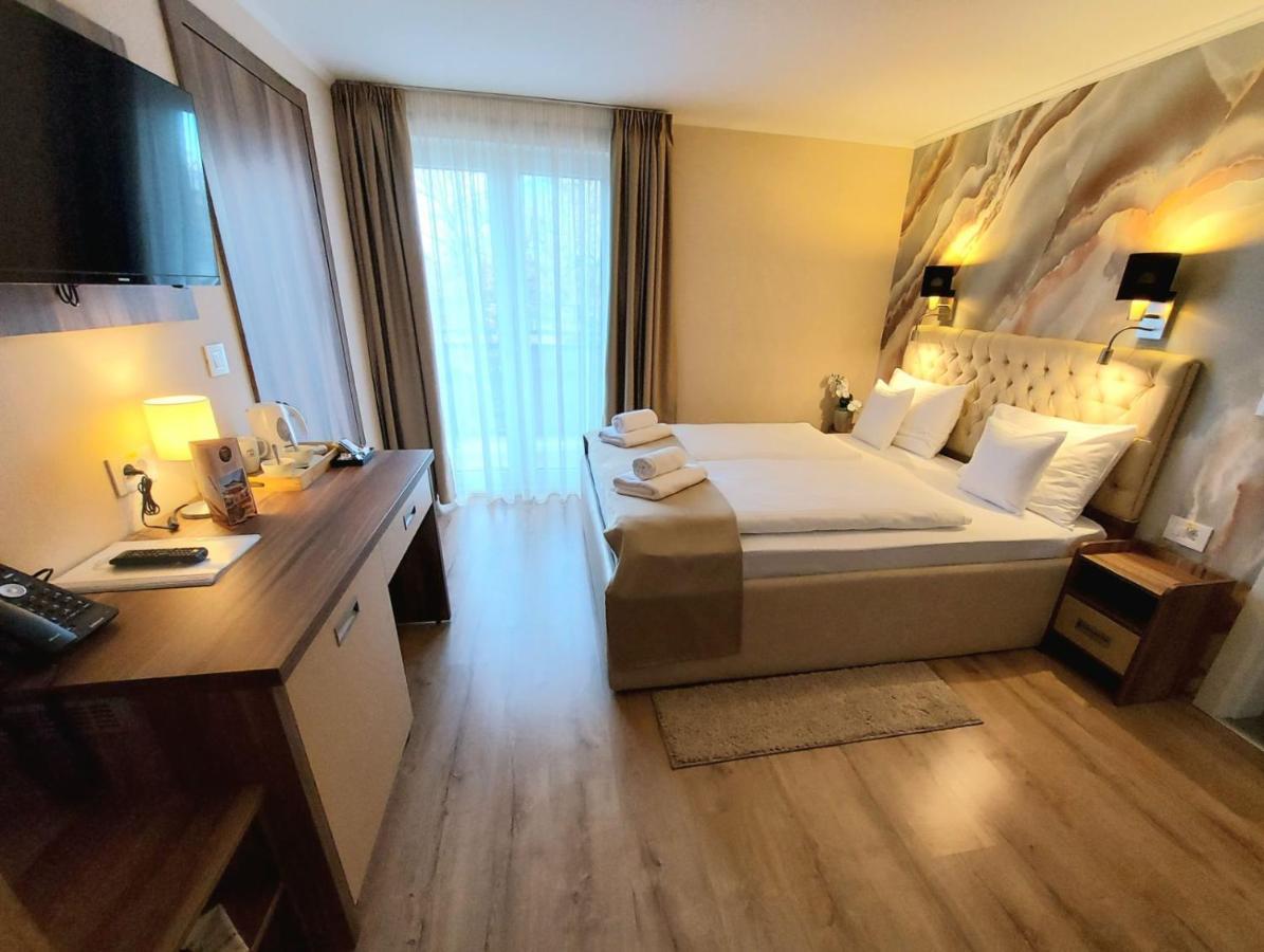 Papuli Rooms 4U Senta Экстерьер фото