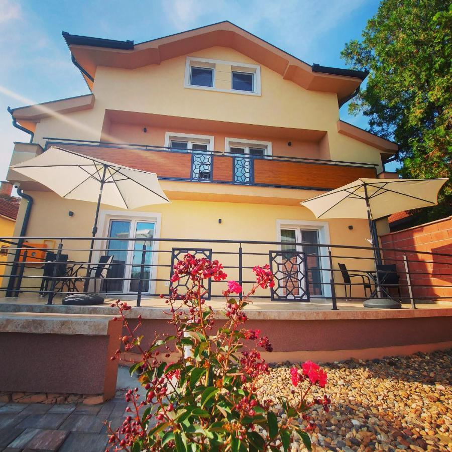 Papuli Rooms 4U Senta Экстерьер фото